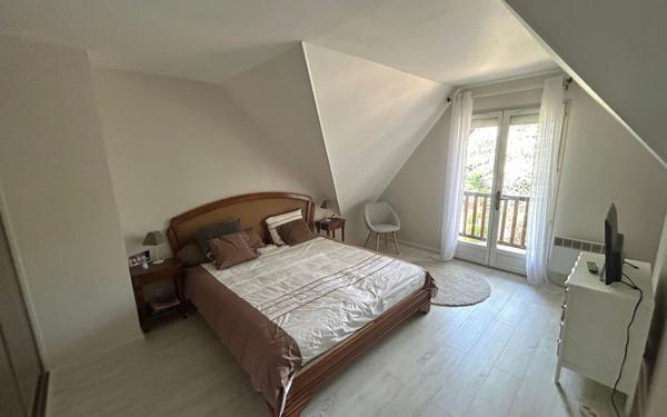 Maison à vendre    6 pièces • 160 m2 Mériel