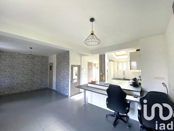 Maison à vendre 5 pièces 71 m² Saint-Léger-du-Bourg-Denis