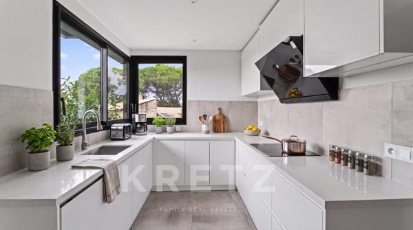 Maison californienne de 200m2 avec vue panoramique - Les Angles (Provence)