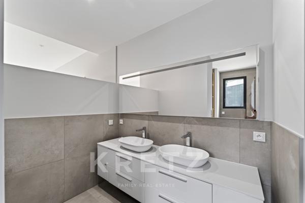 Maison californienne de 200m2 avec vue panoramique - Les Angles (Provence)