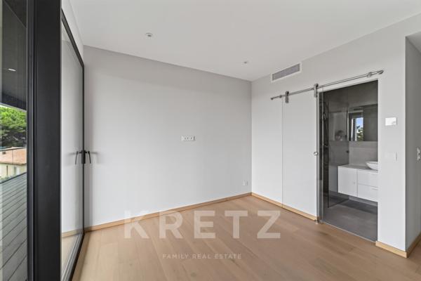 Maison californienne de 200m2 avec vue panoramique - Les Angles (Provence)