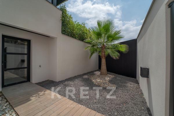 Maison californienne de 200m2 avec vue panoramique - Les Angles (Provence)
