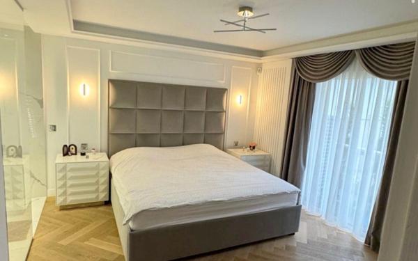 Maison à vendre    7 pièces •  Drancy