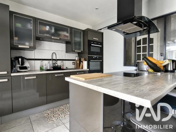 Maison à vendre 8 pièces 192,41 m² Chinon