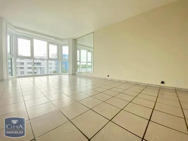 Appartement à louer 3 pièces 69.83m² Puteaux (92800)