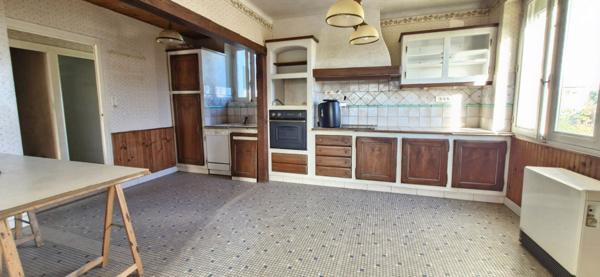 SAINT FLORENT DES BOIS MAISON A RENOVER