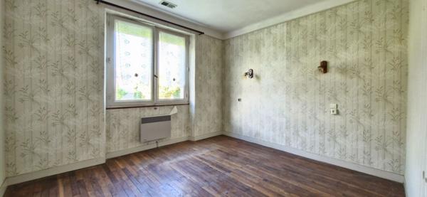 SAINT FLORENT DES BOIS MAISON A RENOVER