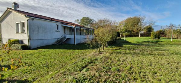 SAINT FLORENT DES BOIS MAISON A RENOVER