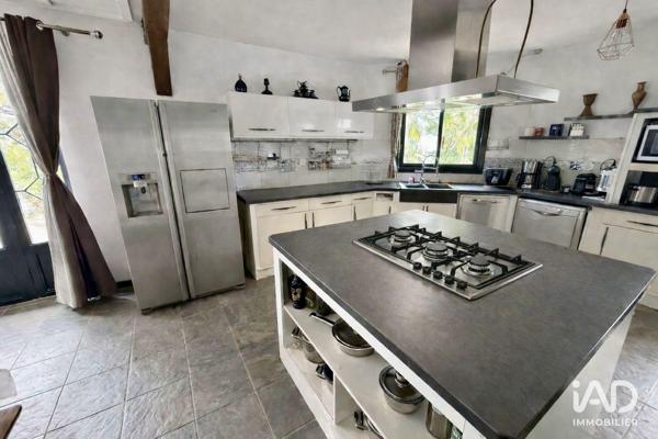 Maison à vendre 5 pièces 190 m² Le Tampon