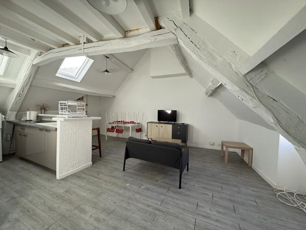 2 PIÈCES 32 m2 MEUBLÉ - CENTRE VILLE ETAMPES