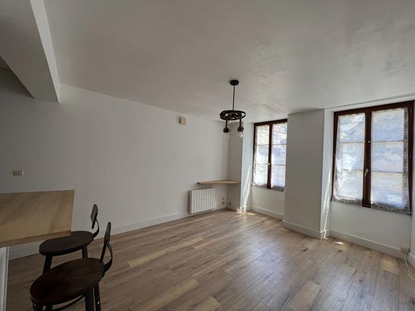 A louer studio proche centre ville à Châteauroux