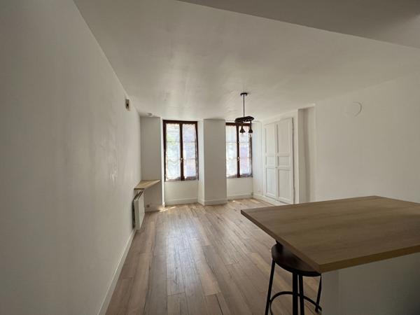 A louer studio proche centre ville à Châteauroux