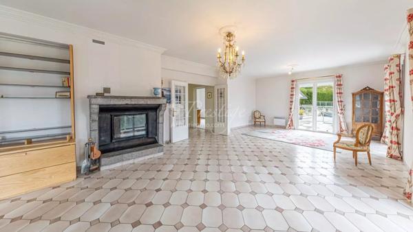 Vente Villa 7 pièces 253 m2 à Saint-Alban-Leysse