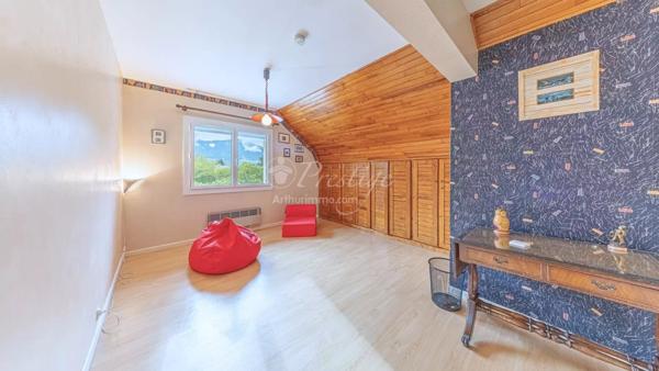 Vente Villa 7 pièces 253 m2 à Saint-Alban-Leysse