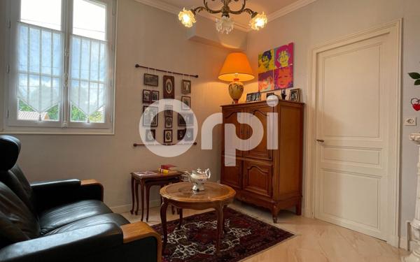 Maison à vendre    7 pièces •  Ézy-sur-Eure