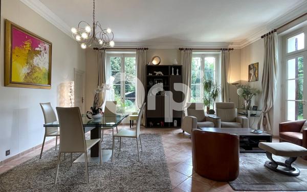 Maison à vendre    7 pièces •  Ézy-sur-Eure