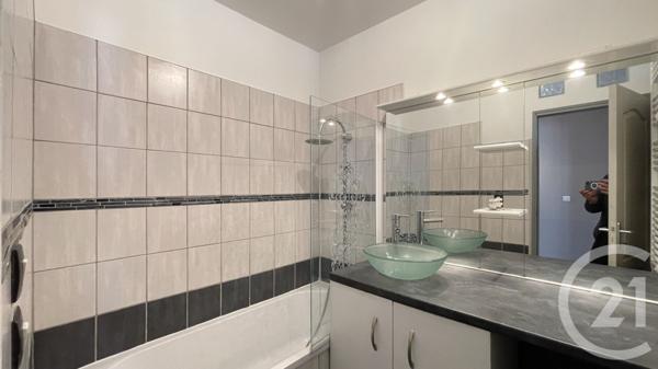 Appartement F5 à vendre  5 pièces - 81,40 m2 RUMILLY - 74