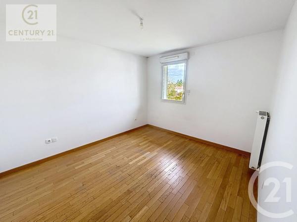 Appartement F4 à vendre  5 pièces - 90,14 m 2   MANTES LA JOLIE  - 78