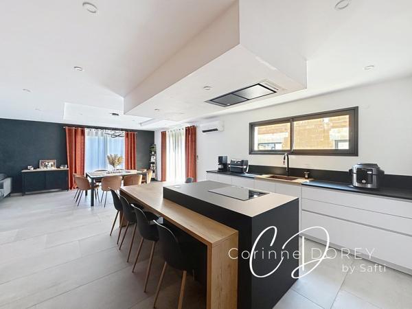 Villa contemporaine 4 Chambres, espace détente, garage et Piscine