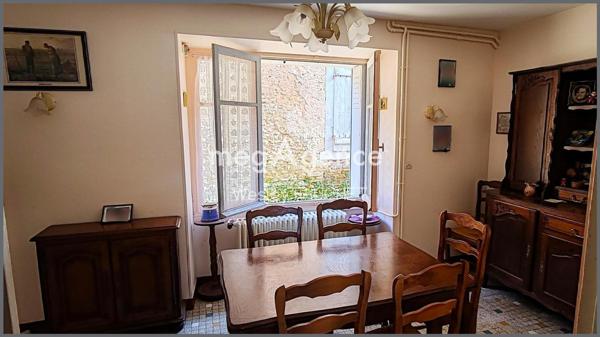 Maison à VATAN, 36150 - 4 pièces 76m²