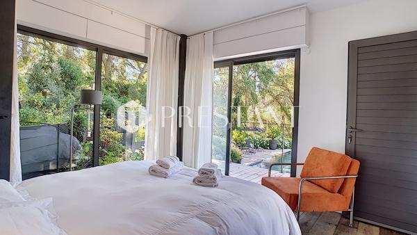 BLUE GREEN – Villa contemporaine à louer avec piscine à débordement, sur le golf et proche des plages – 12 personnes, SEIGNOSSE