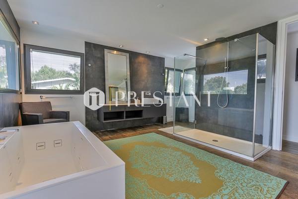 BLUE GREEN – Villa contemporaine à louer avec piscine à débordement, sur le golf et proche des plages – 12 personnes, SEIGNOSSE