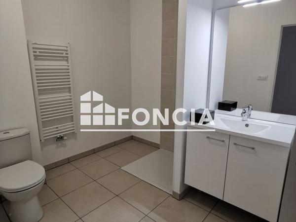 Location Appartement 2 pièces 38.5 m² - 5 PLACE DE LA FRATERNITE Angers 49000