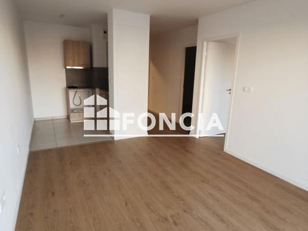 Location Appartement 2 pièces 38.5 m² - 5 PLACE DE LA FRATERNITE Angers 49000