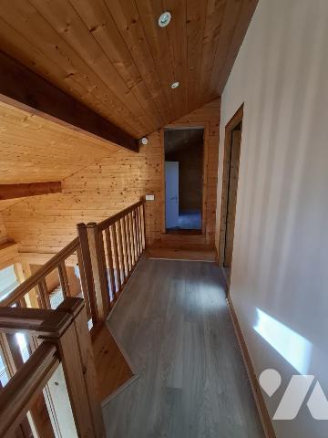 Apt T4 en DUPLEX - à ROYAN - à 400m de la plage du Chay - avec balcon/cave/jardinet