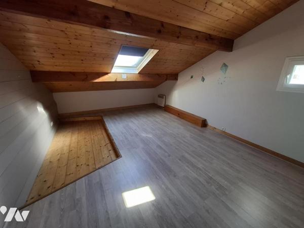 Apt T4 en DUPLEX - à ROYAN - à 400m de la plage du Chay - avec balcon/cave/jardinet