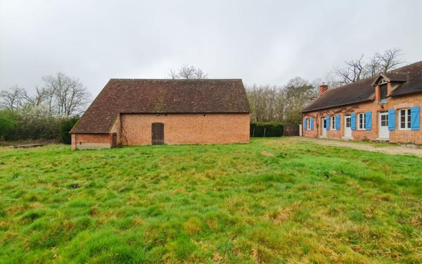 Maison à louer    4 pièces •  Sainte-Montaine