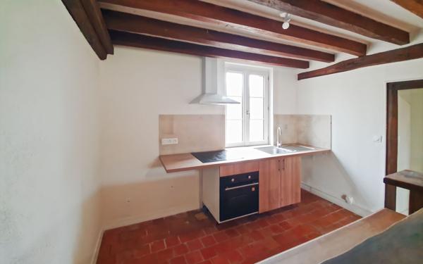 Maison à louer    4 pièces •  Sainte-Montaine