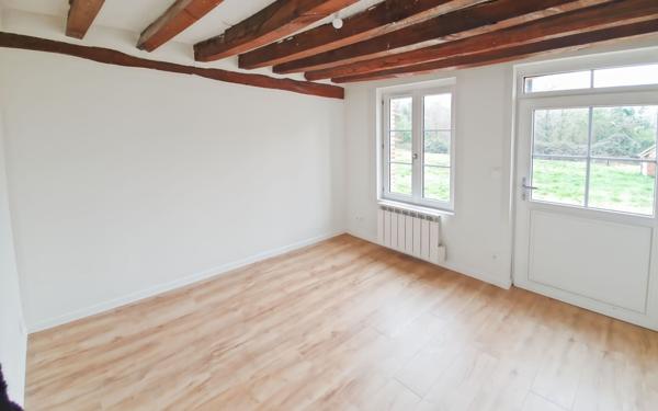 Maison à louer    4 pièces •  Sainte-Montaine