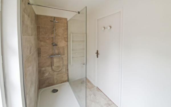 Maison à louer    4 pièces •  Sainte-Montaine