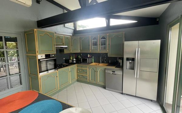 Maison à vendre    5 pièces • 212 m2 Domont