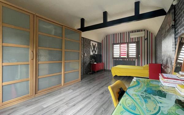 Maison à vendre    5 pièces • 212 m2 Domont