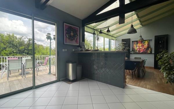 Maison à vendre    5 pièces • 212 m2 Domont