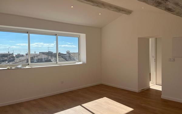 Appartement à vendre    2 pièces • 42 m2 Vence