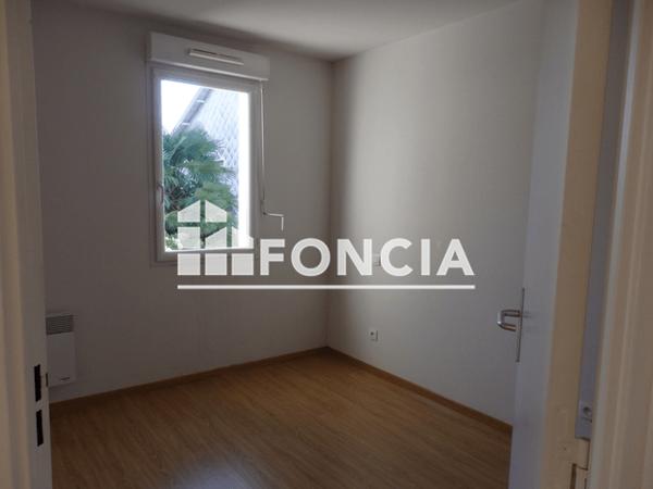 Location Appartement 2 pièces 39.77 m² - 8 AVENUE DE BUROS Pau 64000