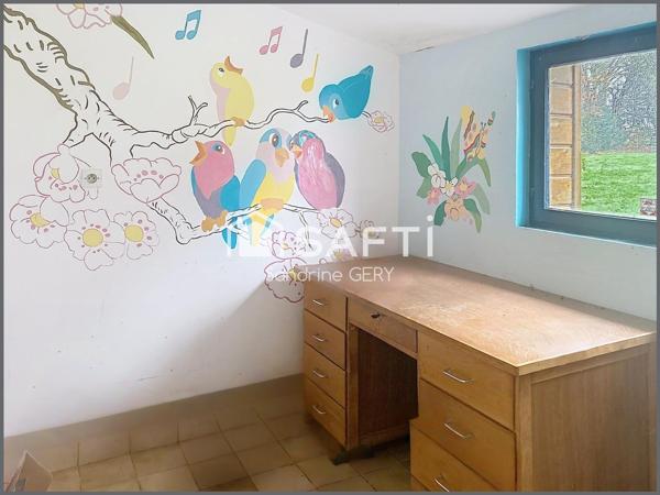 A Pouancé 49420 4676m² de terrain 5 chambres au calme atelier 80m²