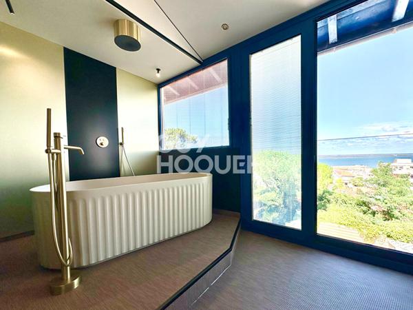 Belle maison Arcachonnaise avec piscine et vue mer à 2 min de la plage