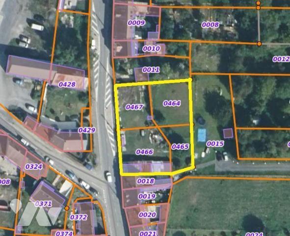 Terrain à vendre à CRECY SUR SERRE, d'une superficie totale de 1337m², composé d'une première s...