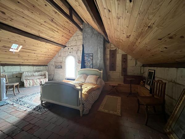 Maison - 120 m² habitables + potentiel 50 m² supplémentaires ? Centre-ville de Montrichard