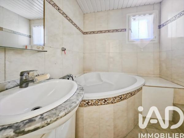 Maison à vendre 4 pièces 135 m² La Bouilladisse