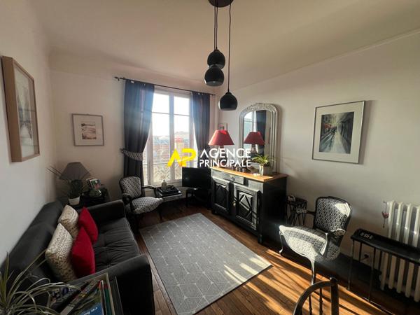 Appartement 2 pièces de 46m² en hyper centre ville à 10 minutes da la gare d'Argenteuil €174 900 ** - Référence 4521