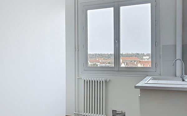 Appartement à vendre    3 pièces • 53,65 m2 Maisons-Alfort