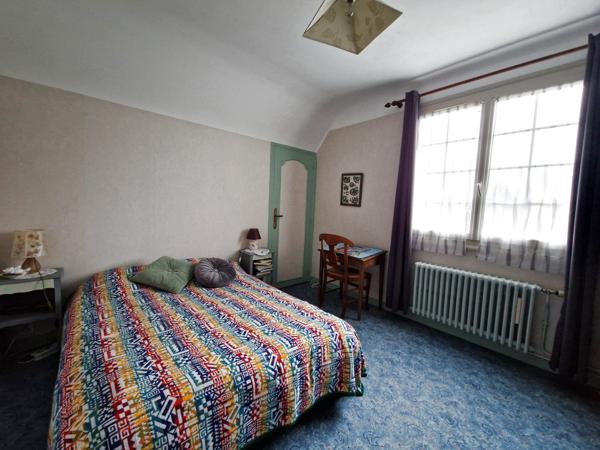 Crépy-en-Valois (60800) MAISON TRADITIONNELLE DE 215 m² AVEC SOUS-SOL TOTAL