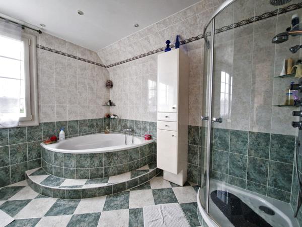 Crépy-en-Valois (60800) MAISON TRADITIONNELLE DE 215 m² AVEC SOUS-SOL TOTAL