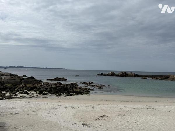 PLOEMEUR LE COUREGANT MAISON  de 113 m² sur terrain clos de 420 m²  vue mer 