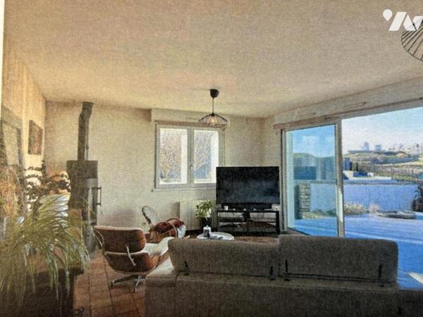 PLOEMEUR LE COUREGANT MAISON  de 113 m² sur terrain clos de 420 m²  vue mer 
